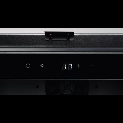 Винна шафа AEG AWUS020B5B